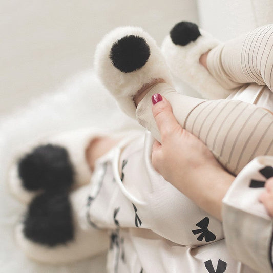 Slippers - Ivory /black 0-9 mos.