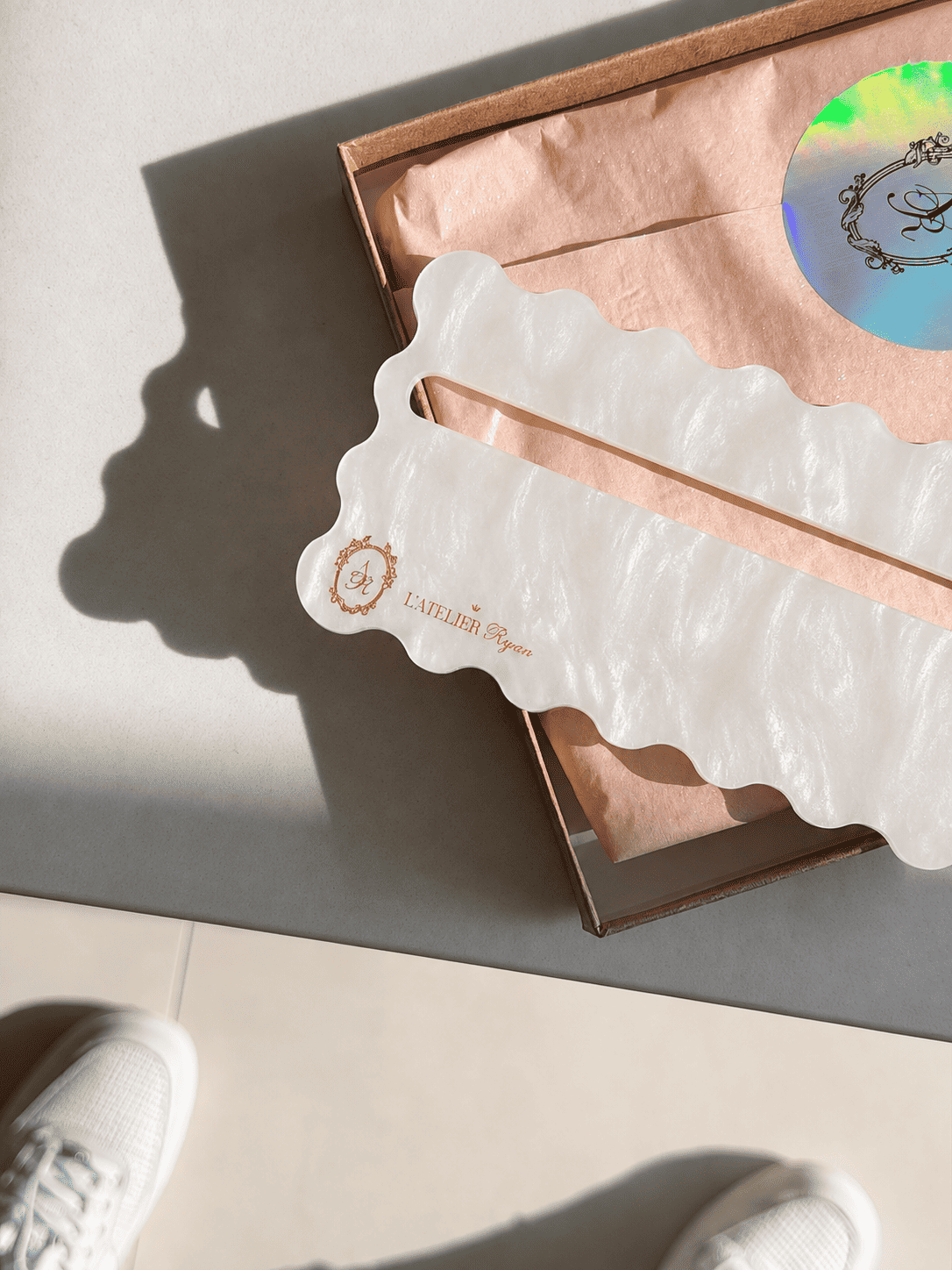 White Pearl Mahjong Line Reader with Gold