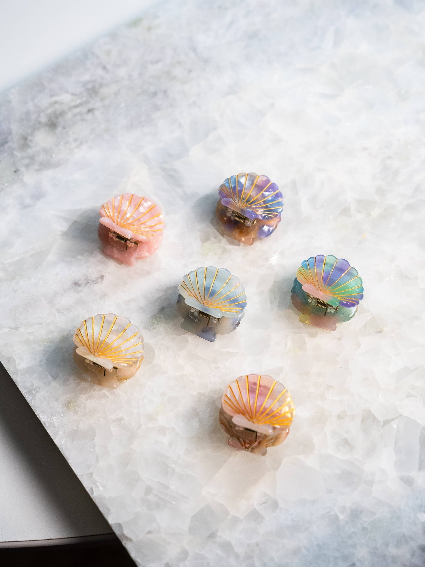 Eco Friendly Scallop Shells Hair Clip, Mini