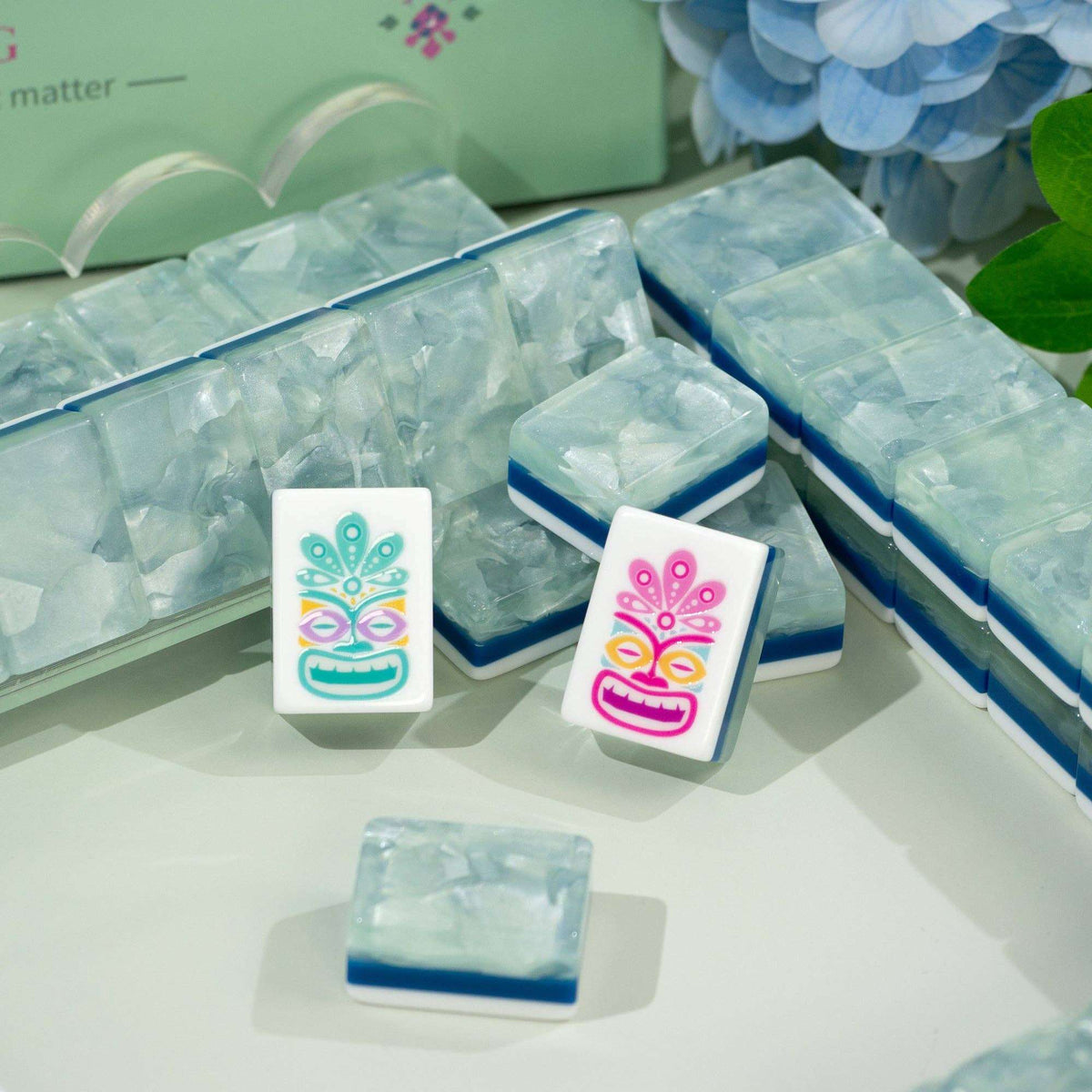 Palm Beach Mahjong Set - Moonstone Pearl