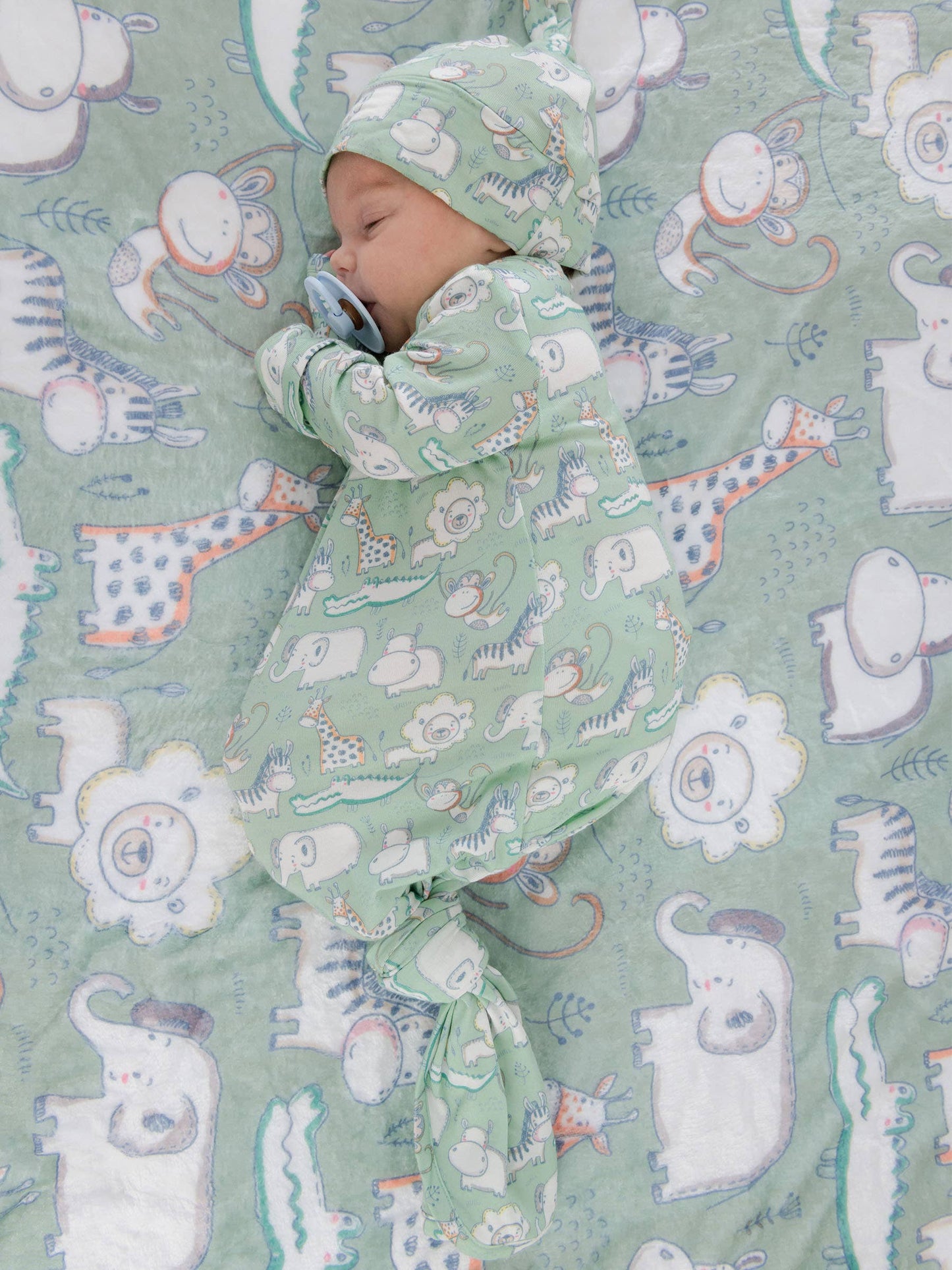 SoftSnooze™ Baby Bamboo Viscose Sage Safari Knotted Sleep Gown & Hat Set