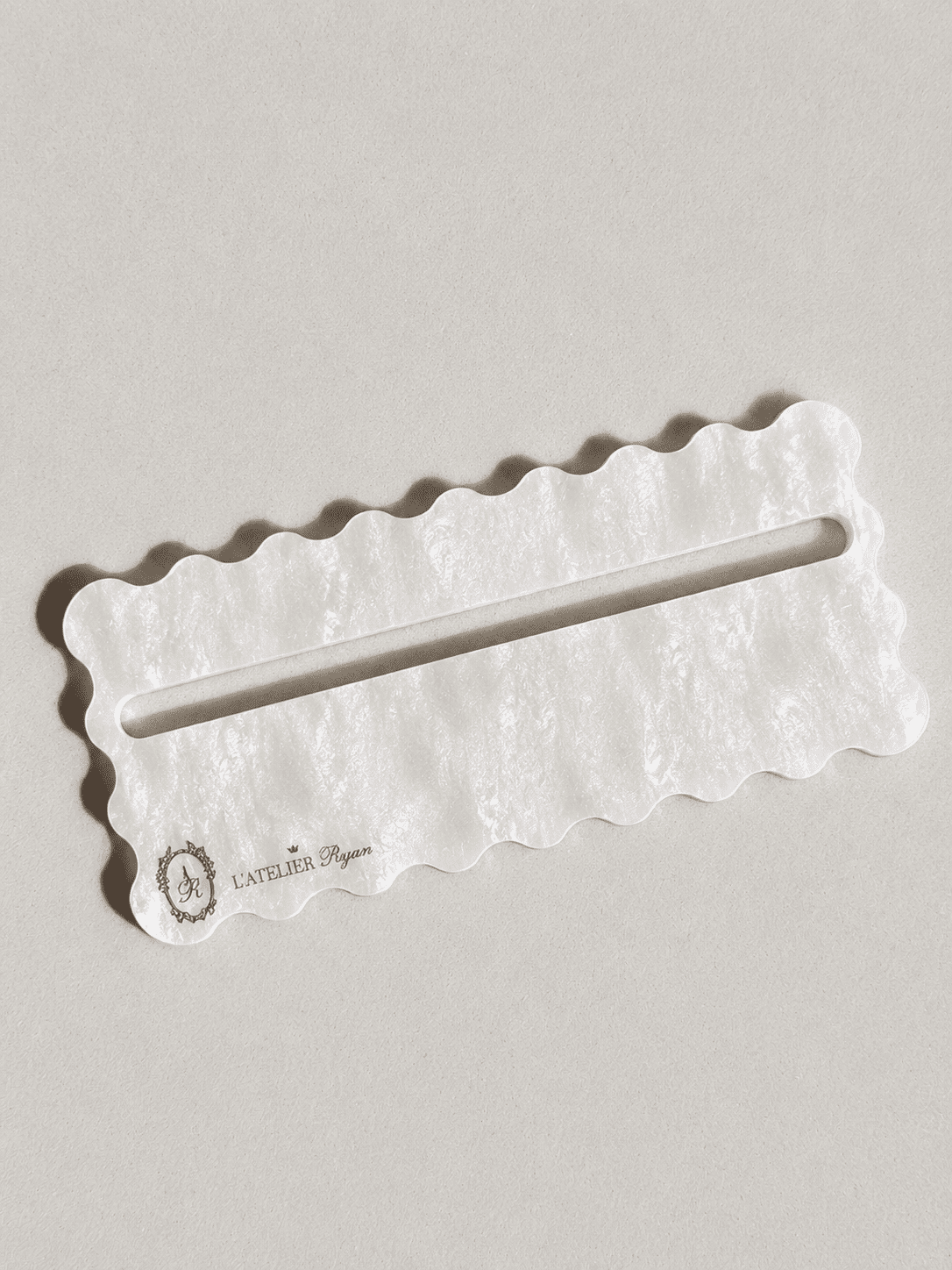 White Pearl Mahjong Line Reader with Gold